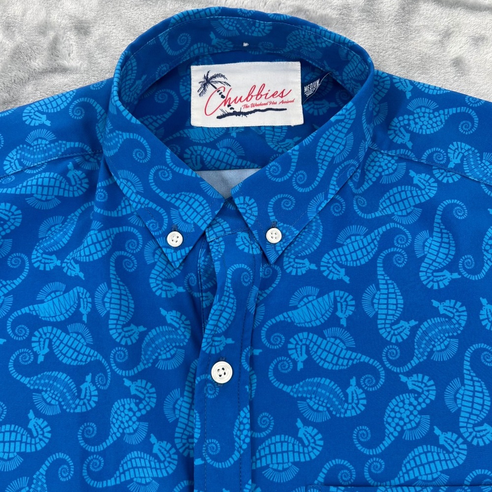 Chubbies Mens Seahorse Print Short Sleeve Button Down Shirt Blue Medium